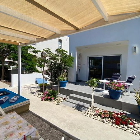 Cozy Beach House Перволія Екстер'єр фото
