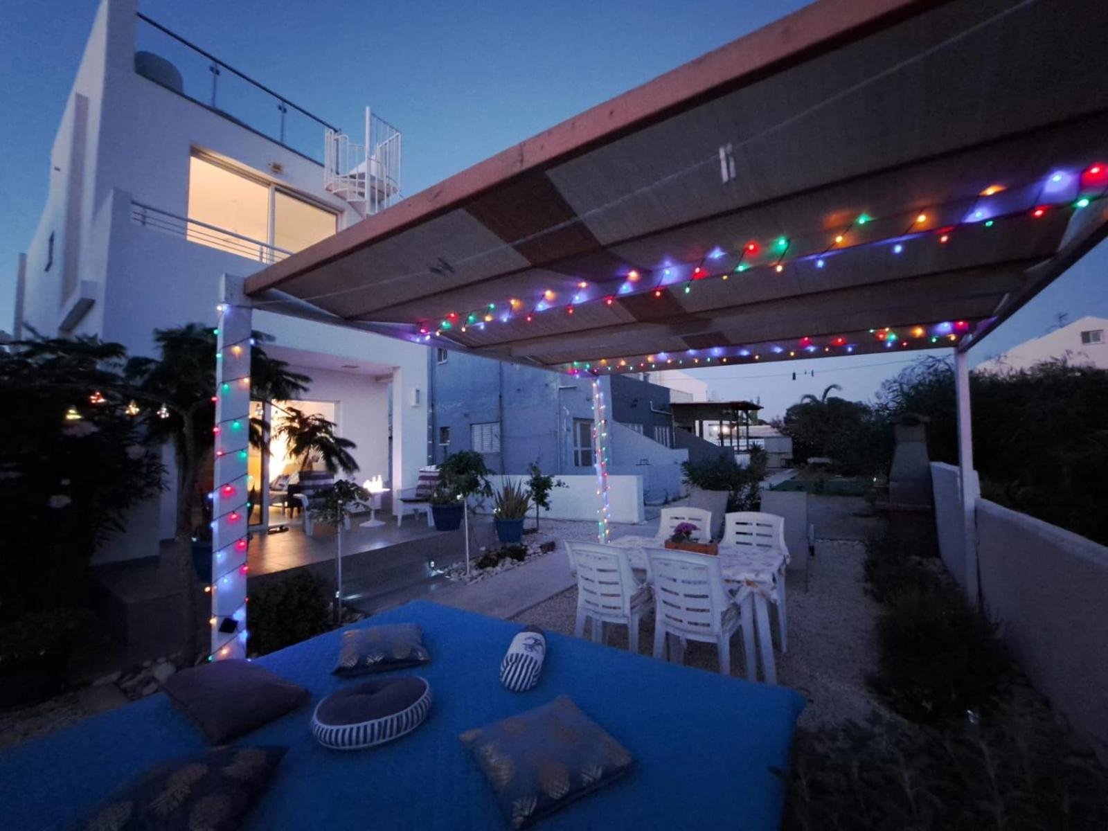 Cozy Beach House Перволія Екстер'єр фото