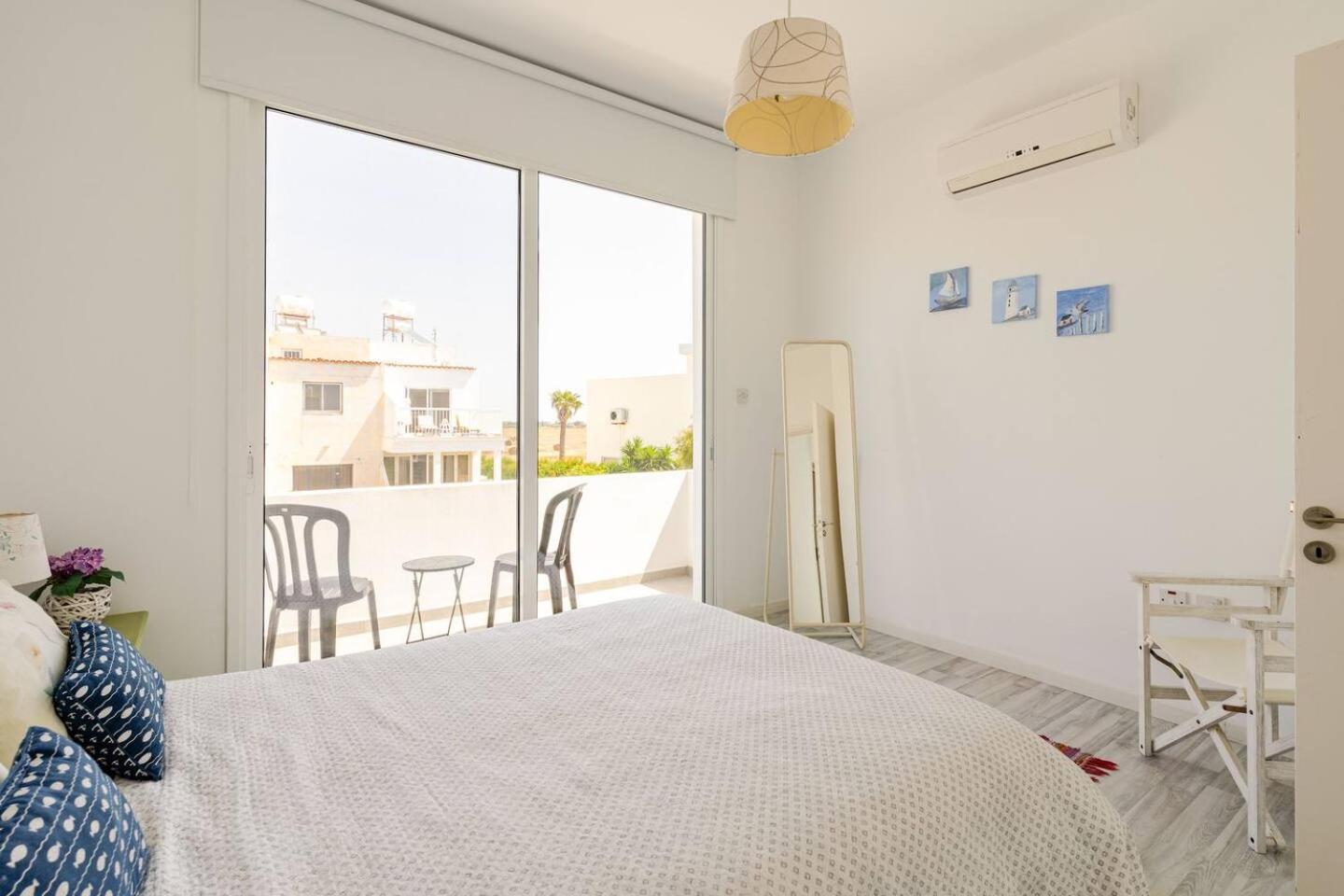 Cozy Beach House Перволія Екстер'єр фото