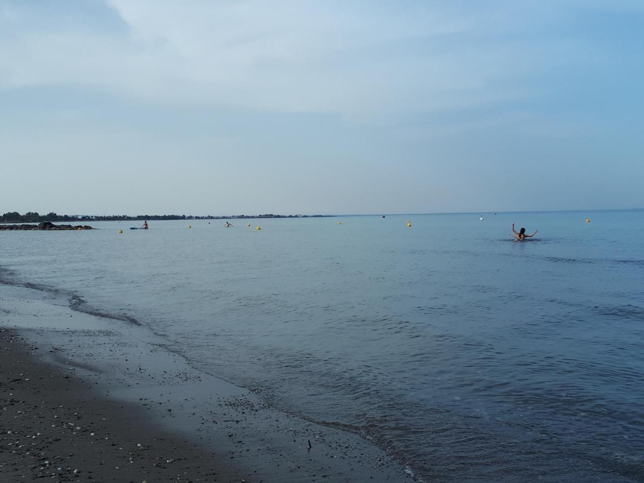 Cozy Beach House Перволія Екстер'єр фото