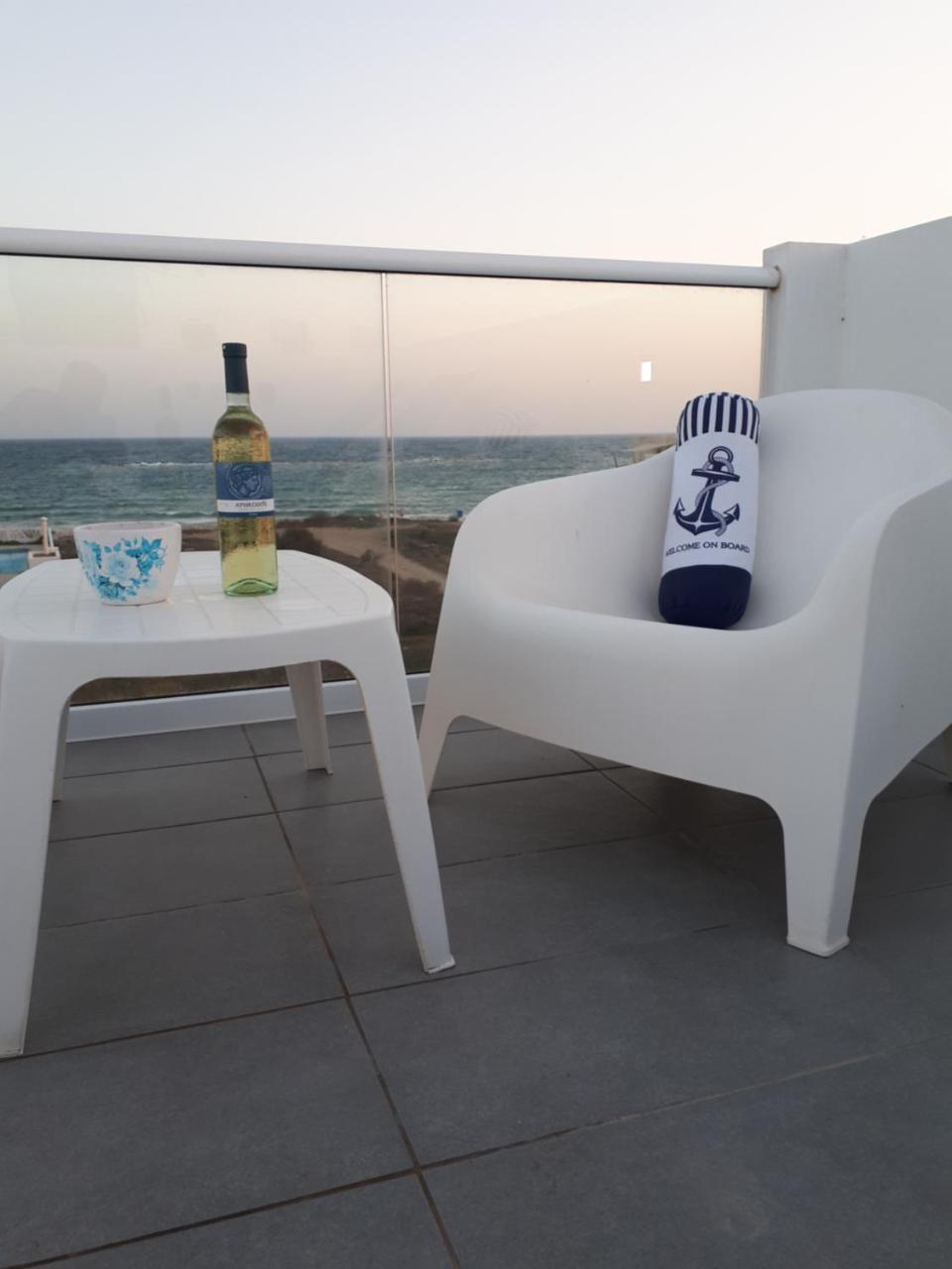 Cozy Beach House Перволія Екстер'єр фото